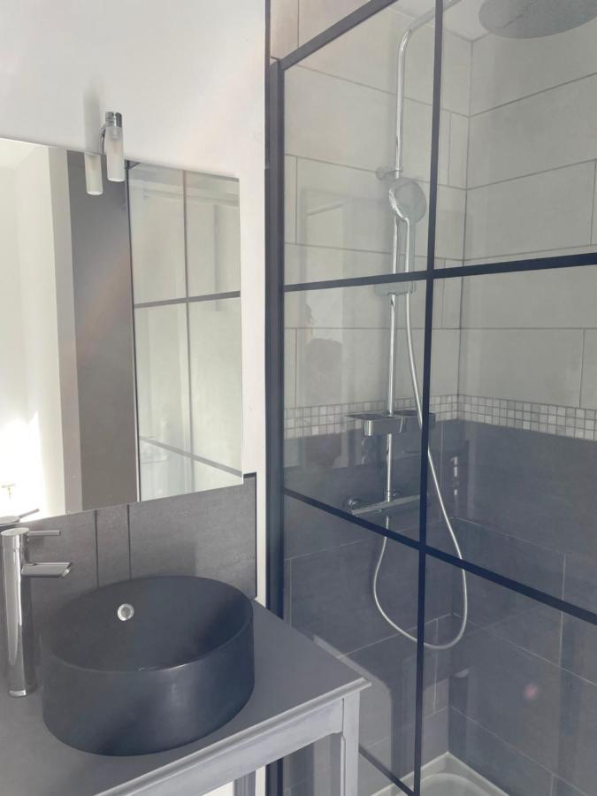 Charmant Studio Proche Centre Ville Et Gare Lourdes Luaran gambar