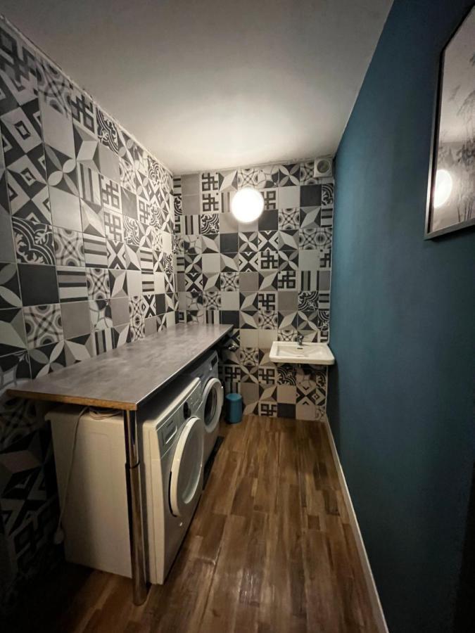 Charmant Studio Proche Centre Ville Et Gare Lourdes Luaran gambar